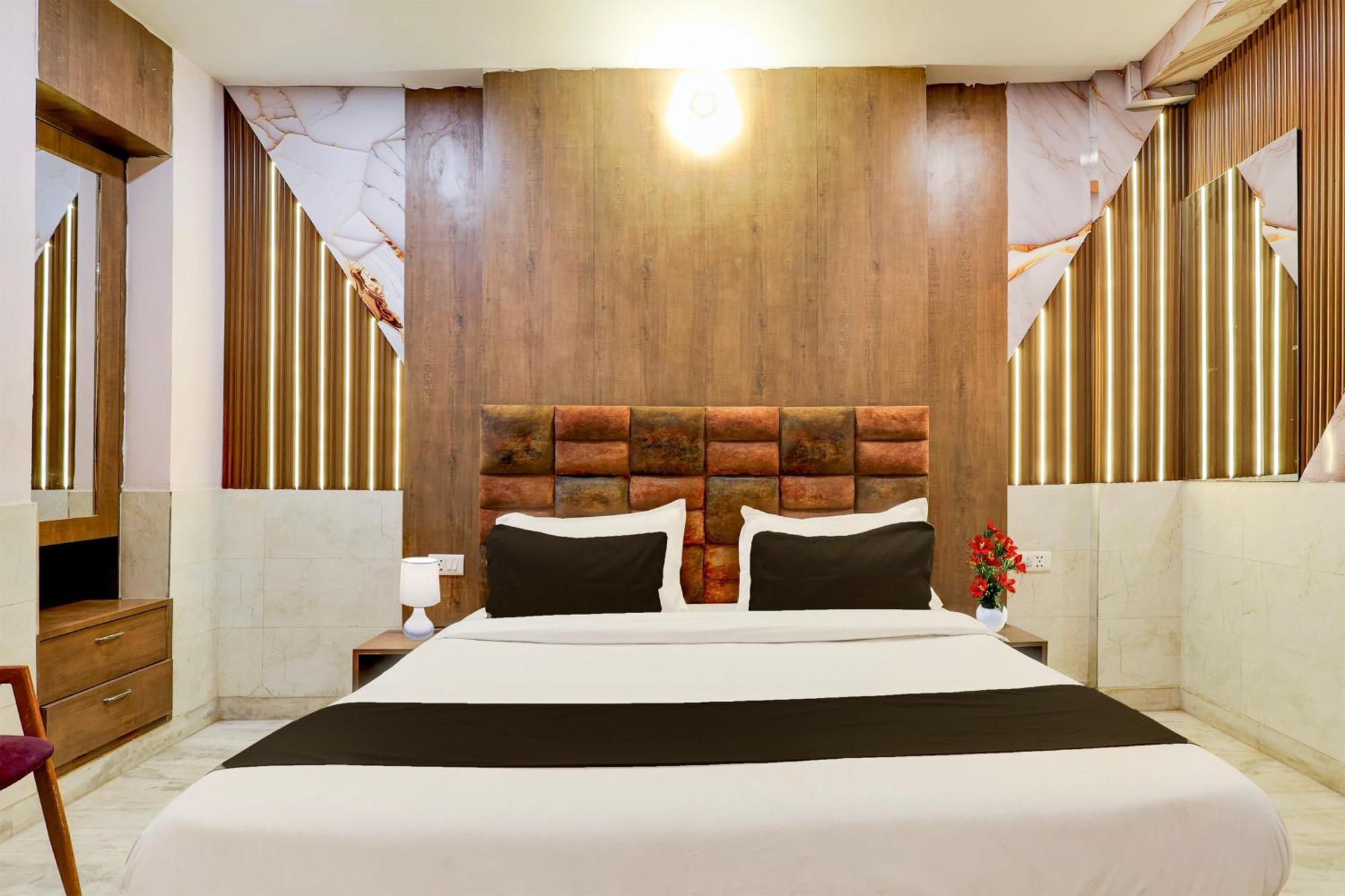 Super Hotel O Alipur Narela Buitenkant foto
