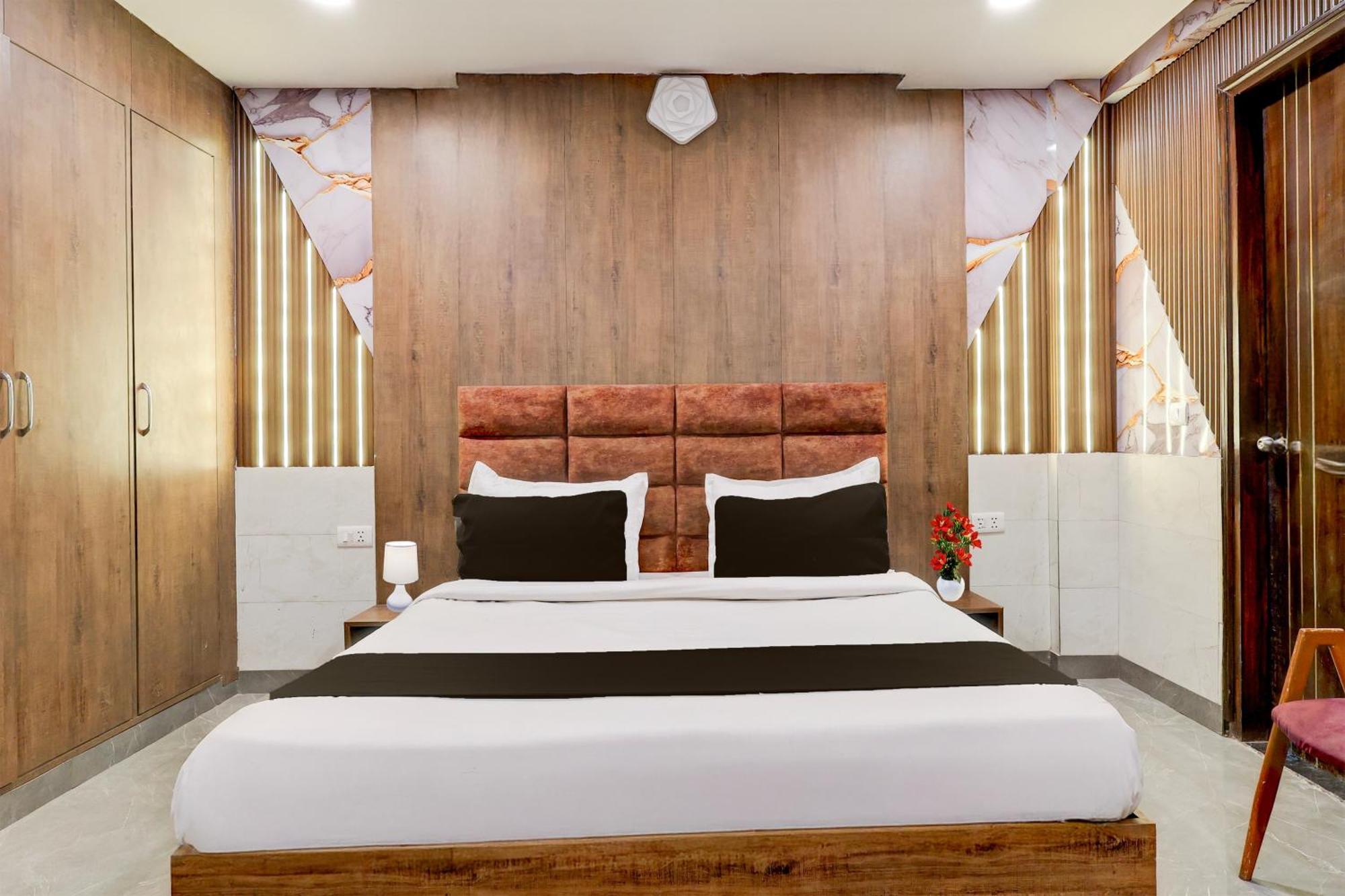 Super Hotel O Alipur Narela Buitenkant foto