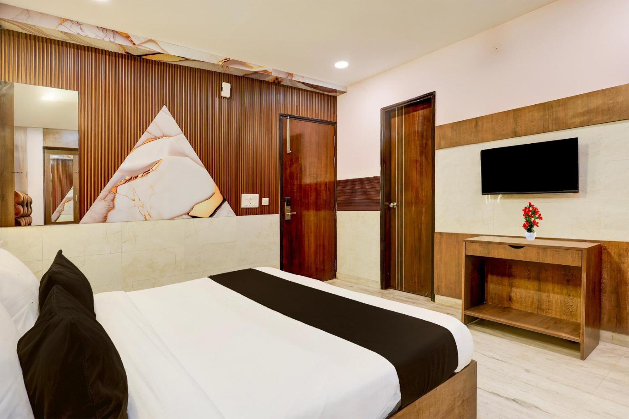 Super Hotel O Alipur Narela Buitenkant foto