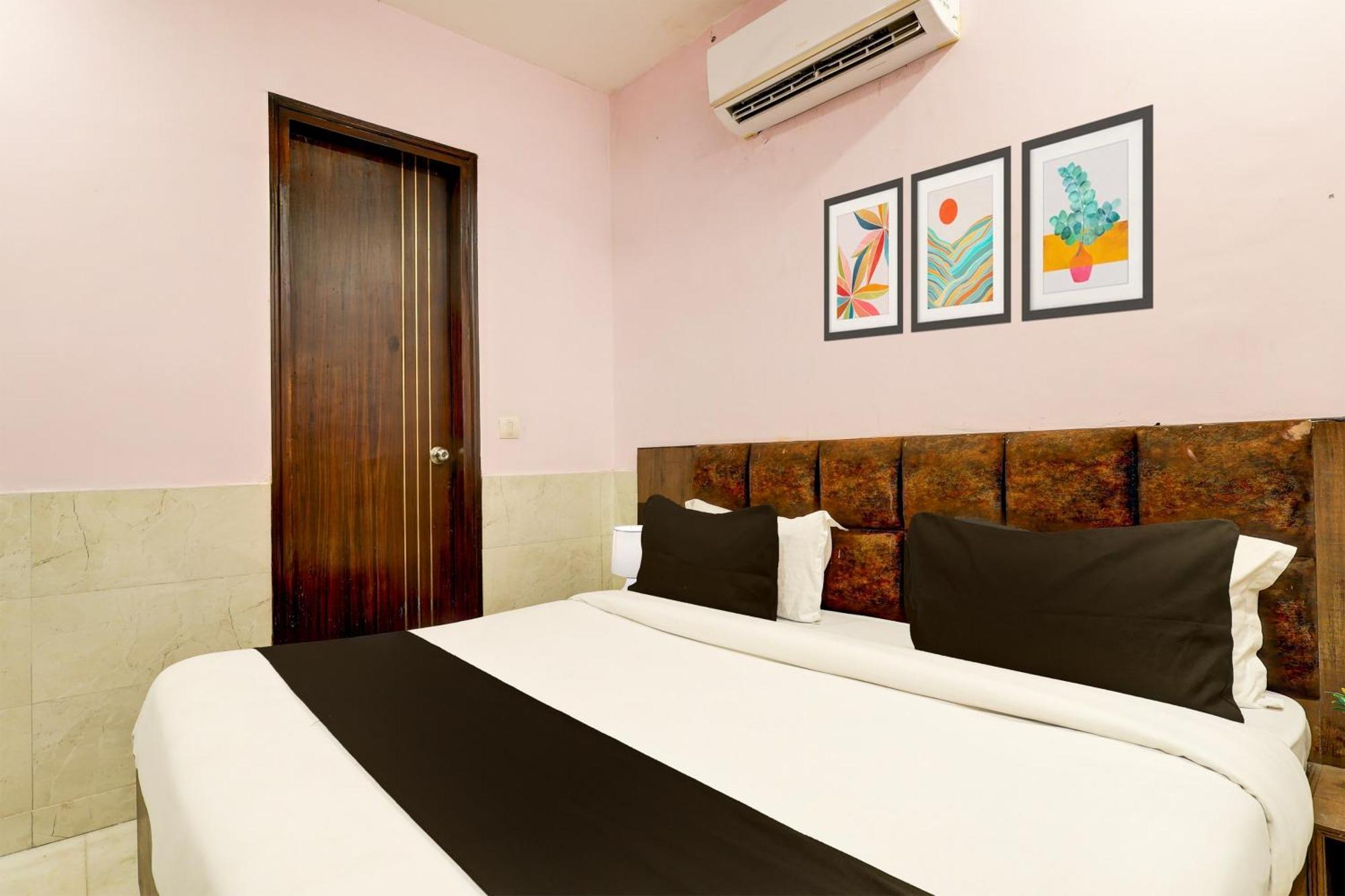 Super Hotel O Alipur Narela Buitenkant foto