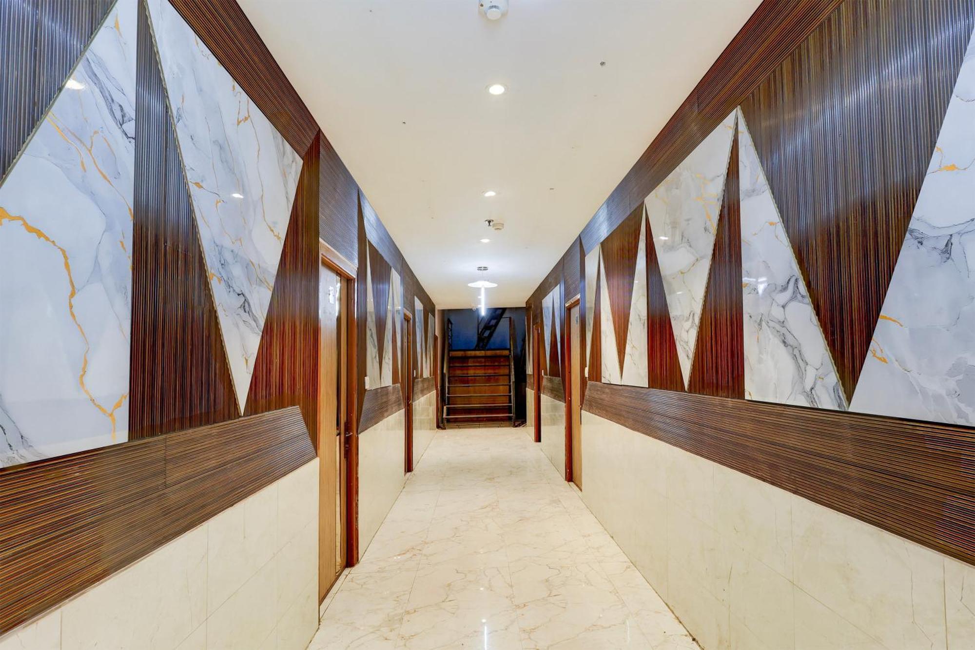 Super Hotel O Alipur Narela Buitenkant foto